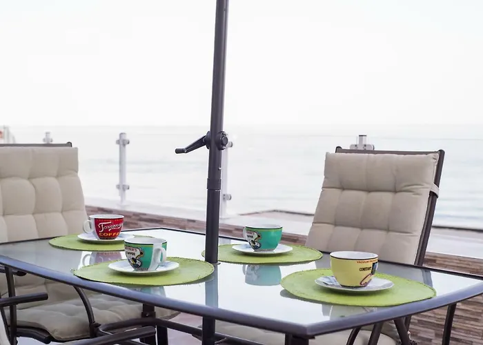 Seashore Bungalow Stunning